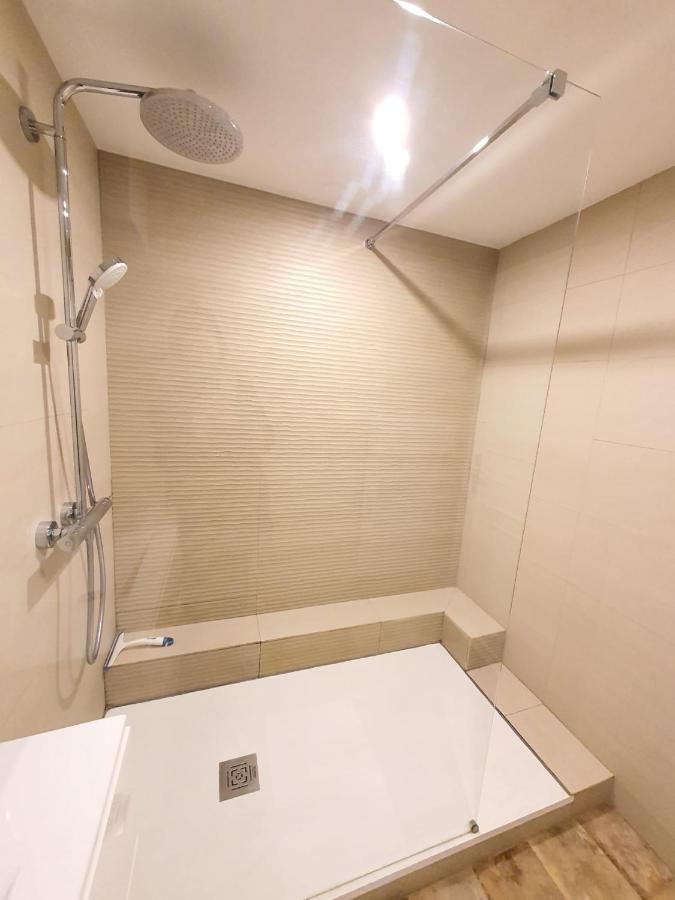 Residence St Marc - Centre Ville - Wifi كْيَمبيه المظهر الخارجي الصورة